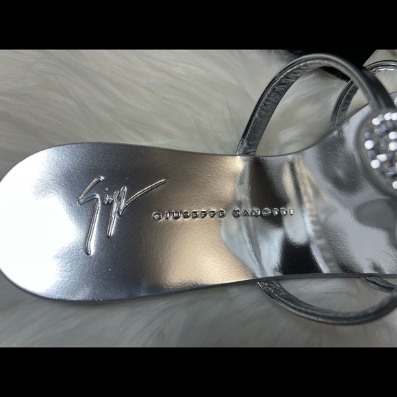 Giuseppe Zanotti Anya Love Open-Toe Strap Sandals - Picture 5 of 10